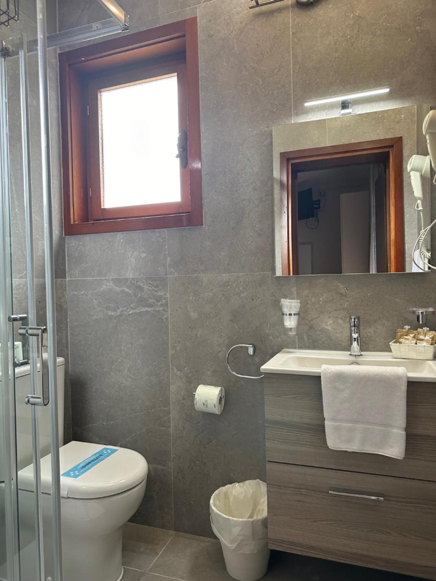 Hotel Moreri Grado Buitenkant foto